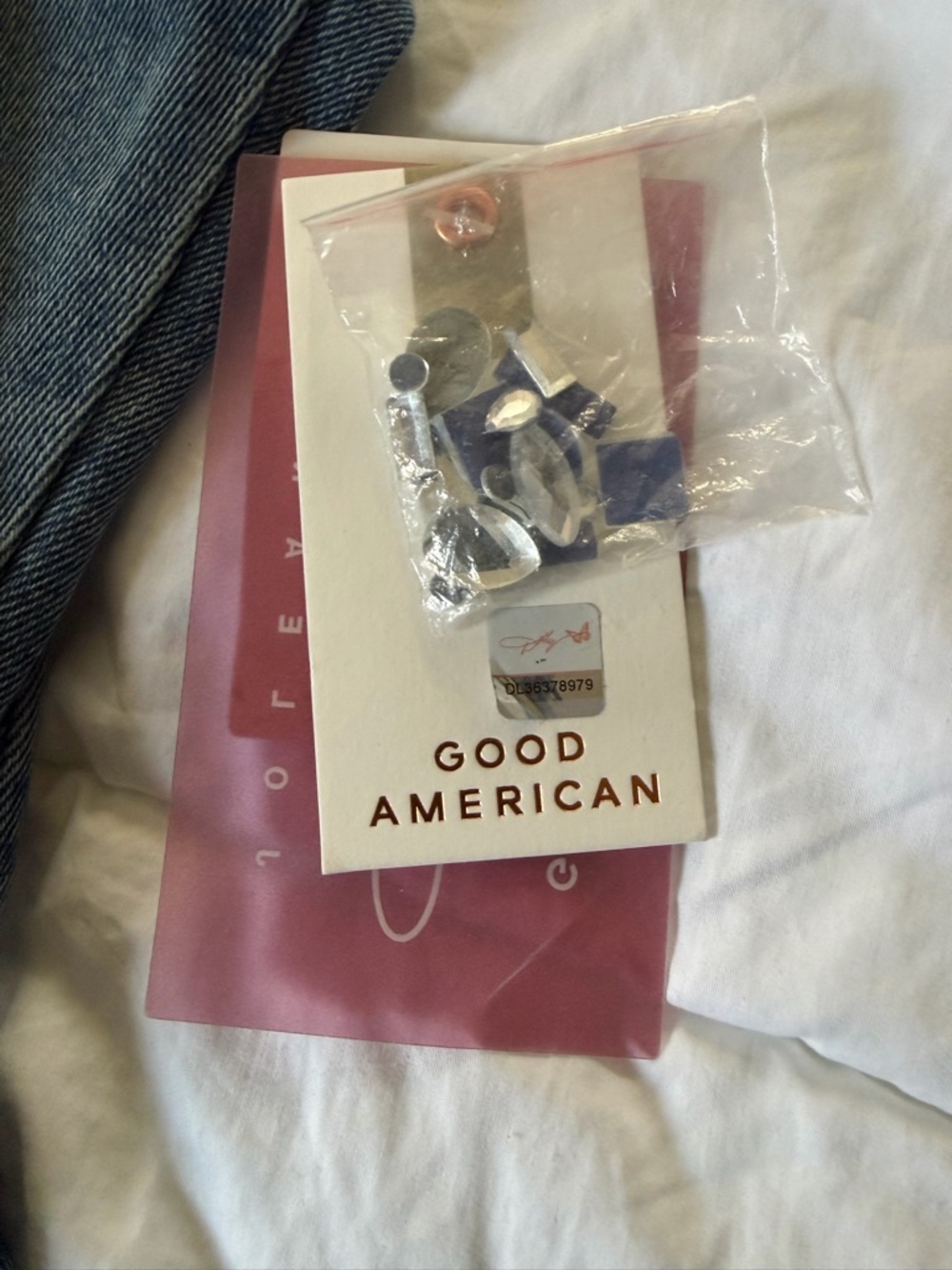 Good American Light Blue Denim Jacket with Logo Tag - Picture 8 of 9